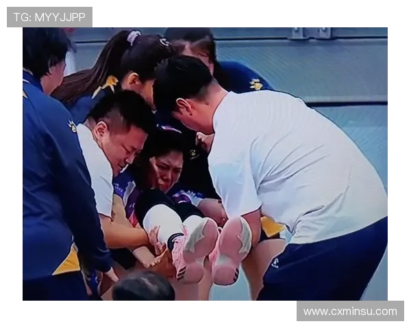 弗兰克谈小卡伤情揭示脚踝问题背后的复杂性与脚部损伤情况